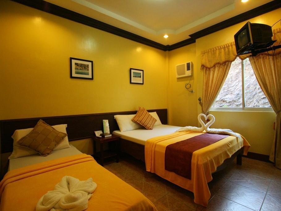 Mount Tapyas Hotel Корон Екстериор снимка